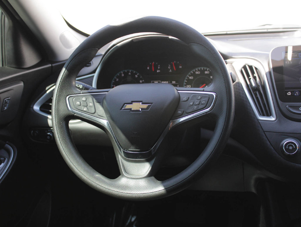 Thumbnail: 2020 Chevrolet Malibu - 9