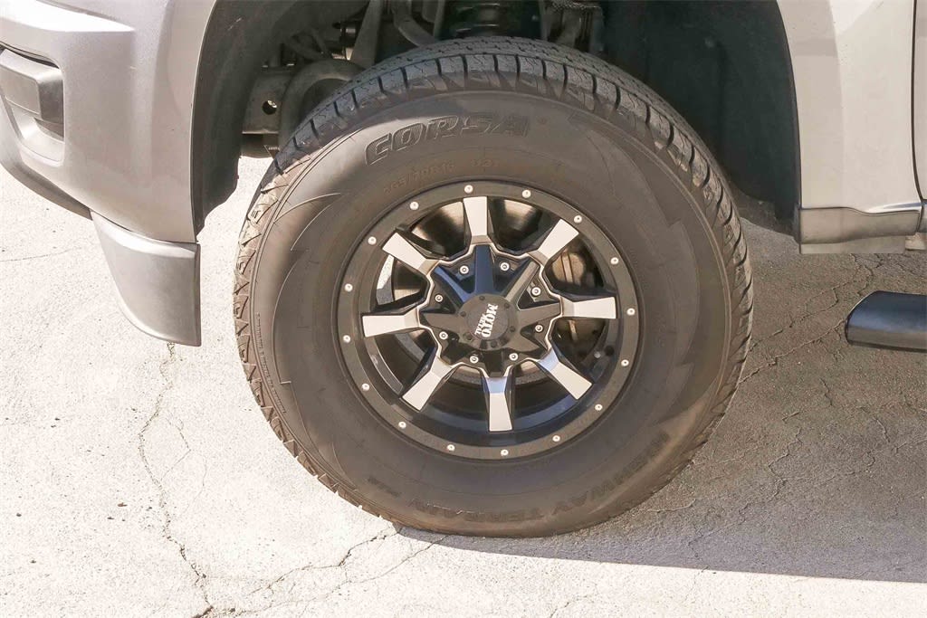 Thumbnail: 2019 Chevrolet Colorado - 6