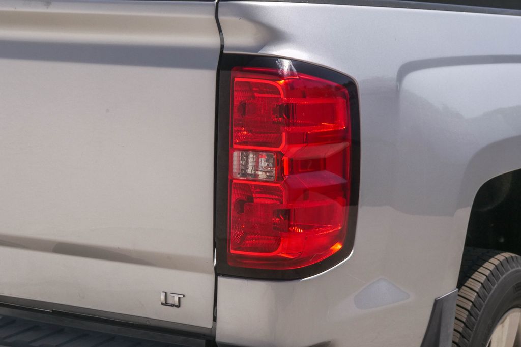 Thumbnail: 2017 Chevrolet Silverado 1500 - 12