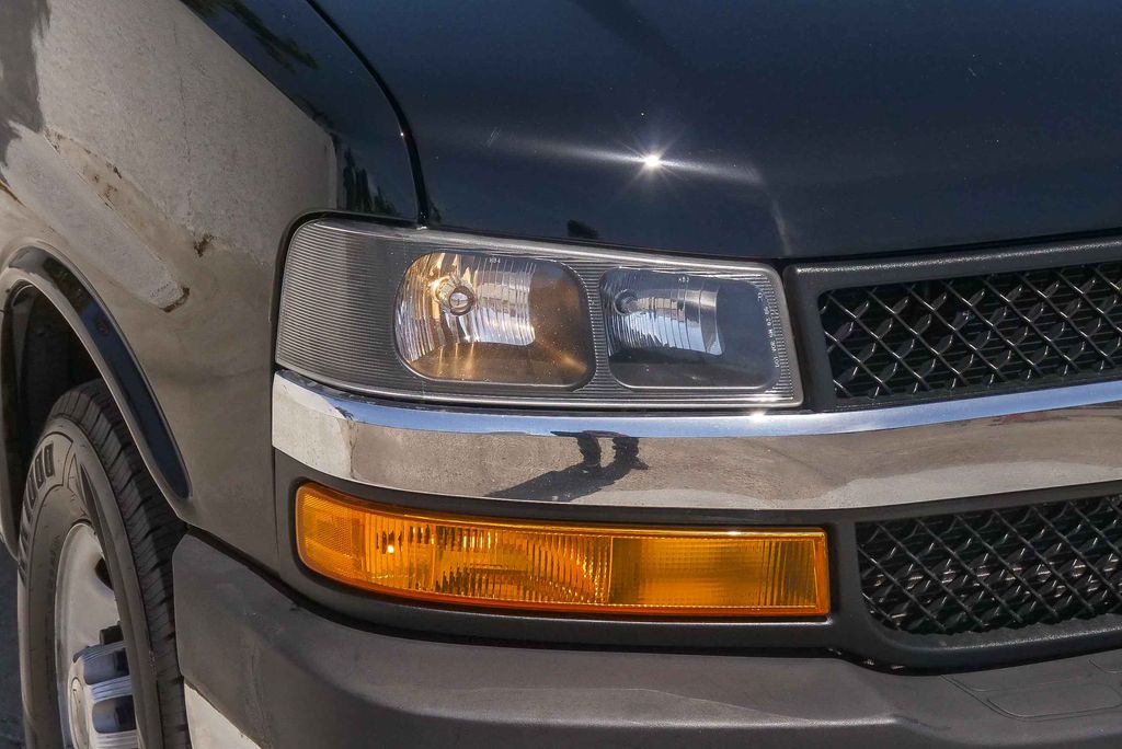 Thumbnail: 2018 Chevrolet Express - 15