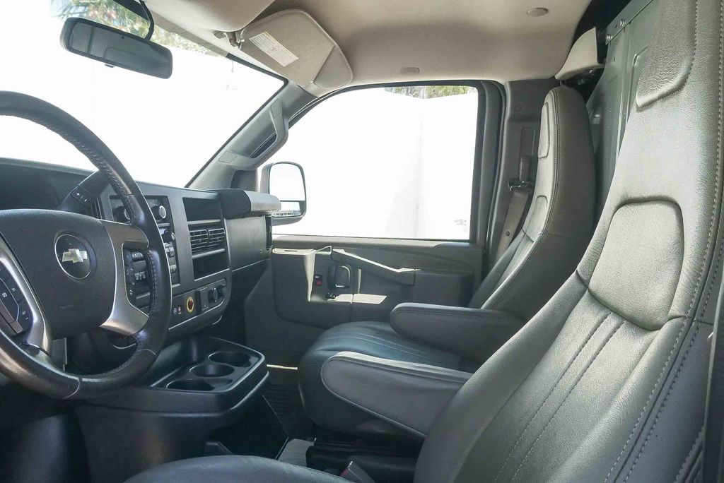 Thumbnail: 2018 Chevrolet Express - 10