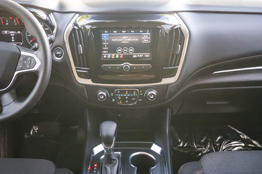 Thumbnail: 2021 Chevrolet Traverse - 12