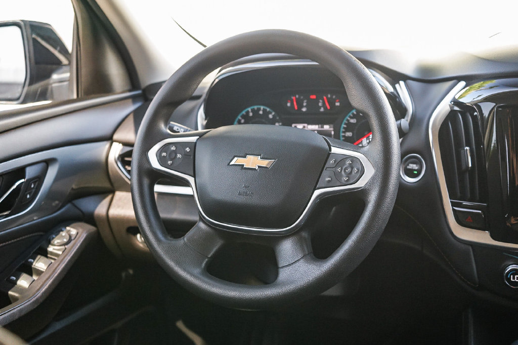 Thumbnail: 2021 Chevrolet Traverse - 8