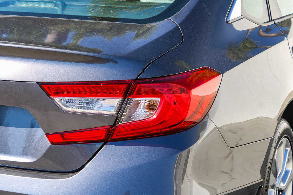 Thumbnail: 2019 Honda Accord - 18