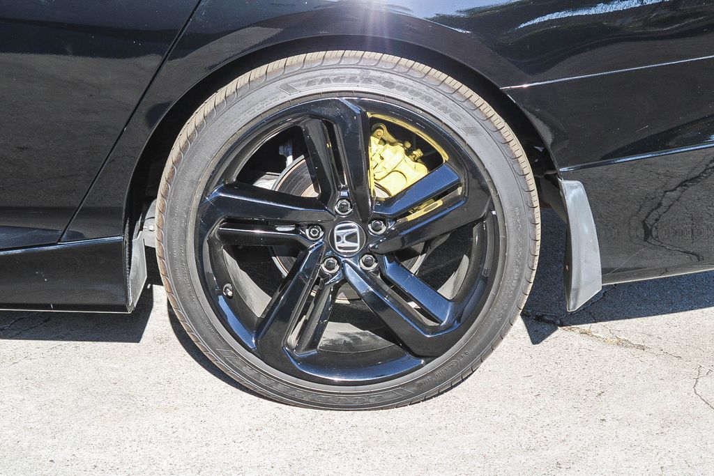 Thumbnail: 2018 Honda Accord - 6