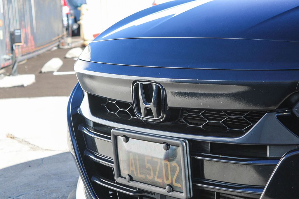 Thumbnail: 2018 Honda Accord - 5