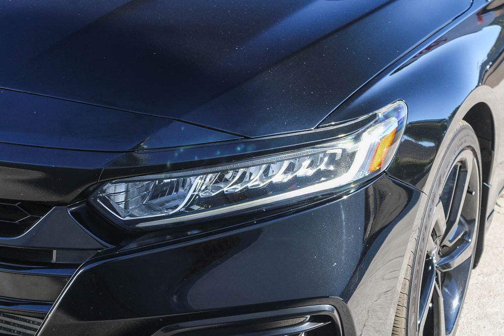 Thumbnail: 2018 Honda Accord - 13