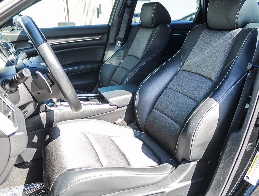 Thumbnail: 2018 Honda Accord - 11