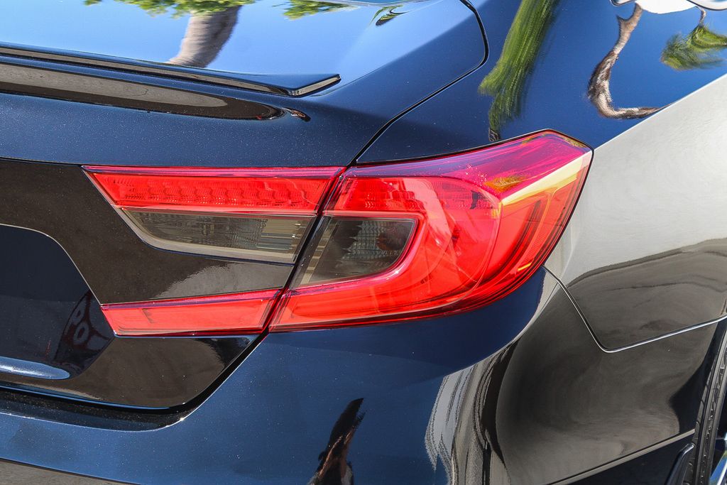 Thumbnail: 2018 Honda Accord - 20