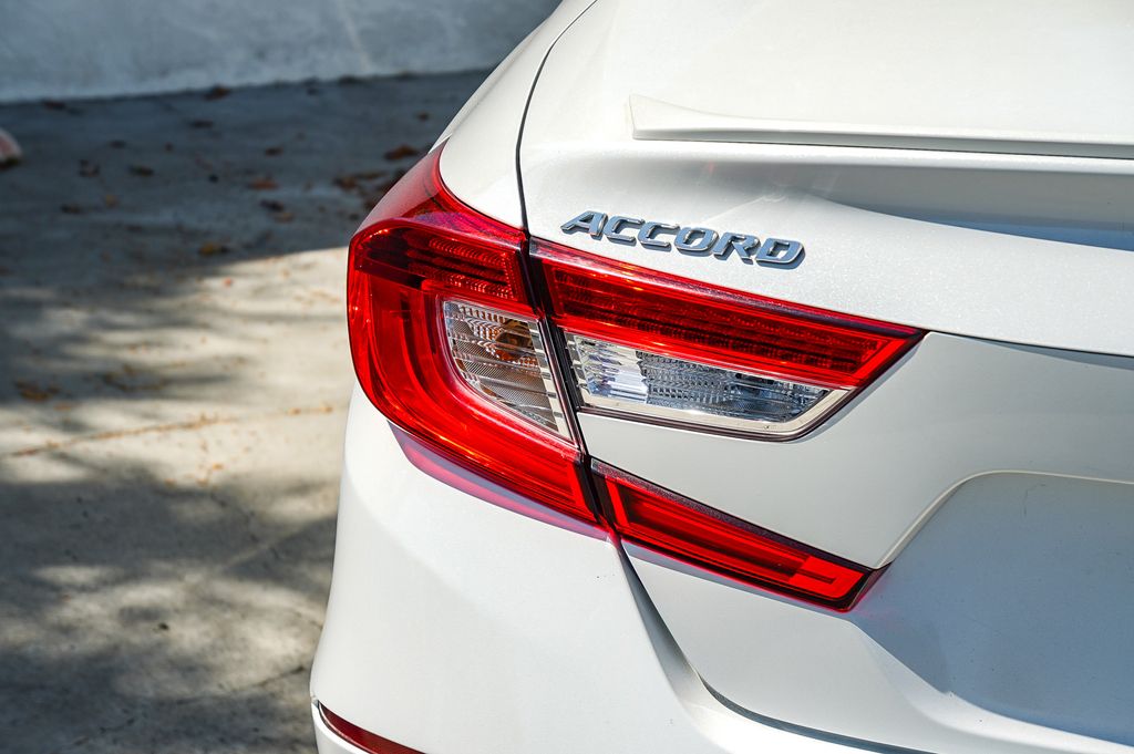 Thumbnail: 2018 Honda Accord - 8