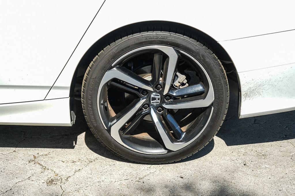 Thumbnail: 2018 Honda Accord - 11