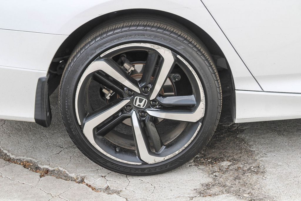 Thumbnail: 2019 Honda Accord - 5