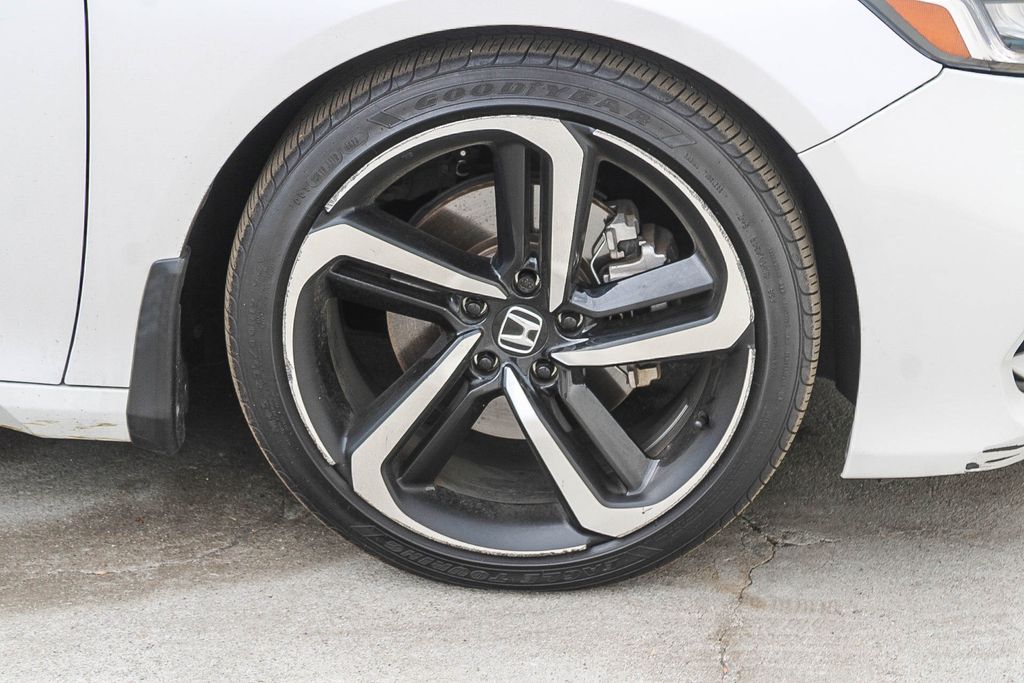 Thumbnail: 2019 Honda Accord - 9