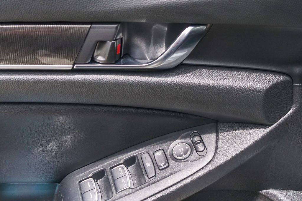 Thumbnail: 2022 Honda Accord - 21