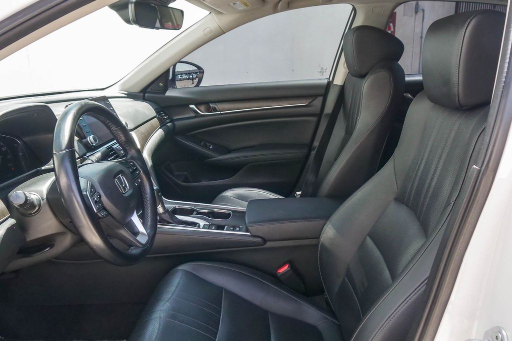 Thumbnail: 2022 Honda Accord - 9