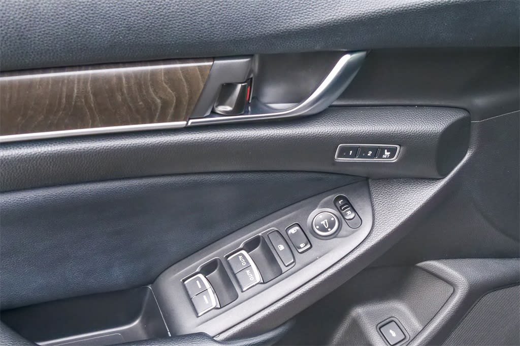 Thumbnail: 2018 Honda Accord - 21