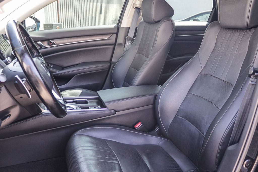 Thumbnail: 2019 Honda Accord - 11