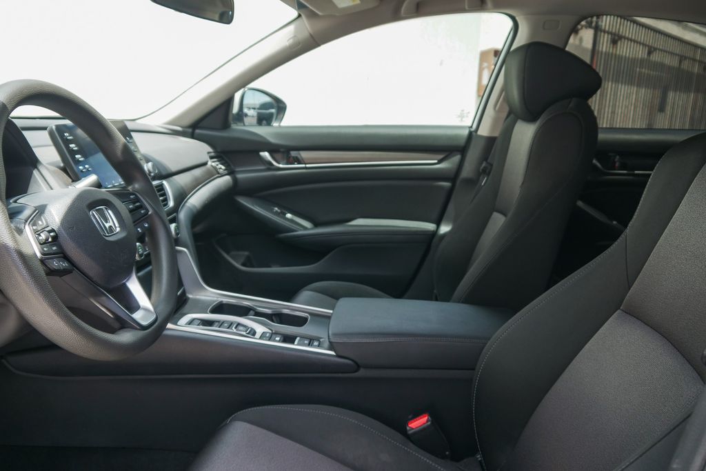 Thumbnail: 2019 Honda Accord - 10