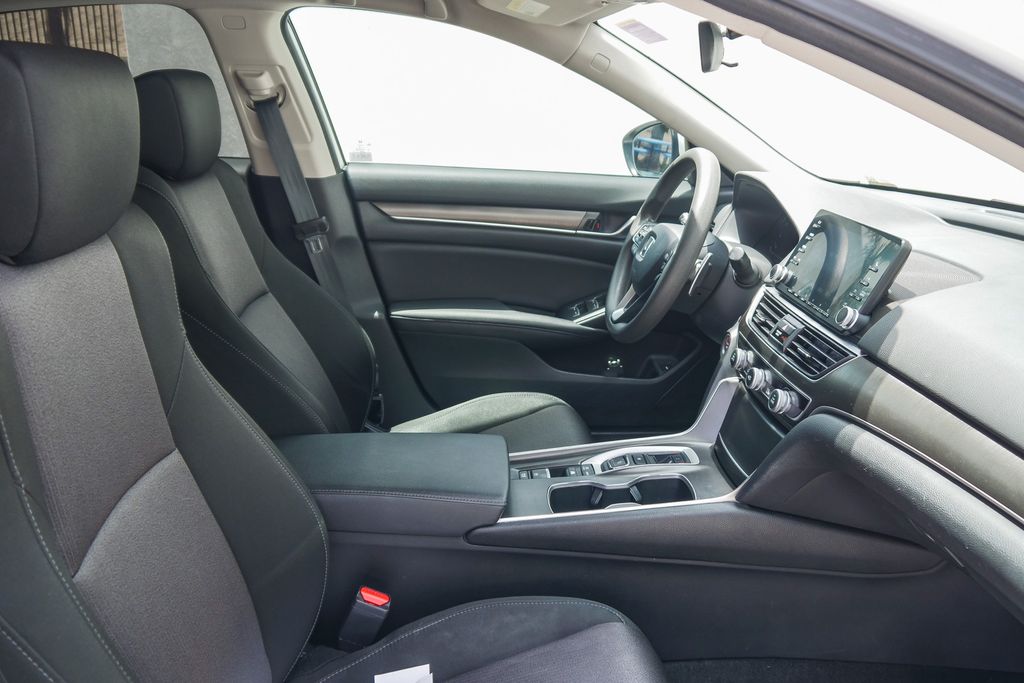 Thumbnail: 2019 Honda Accord - 9