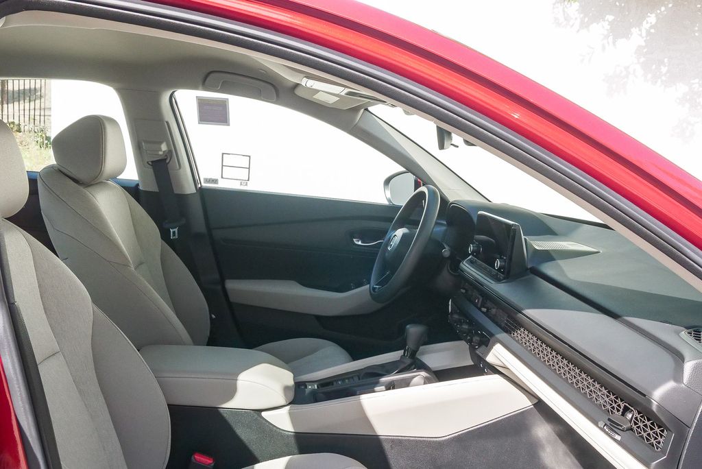 Thumbnail: 2025 Honda Accord - 9