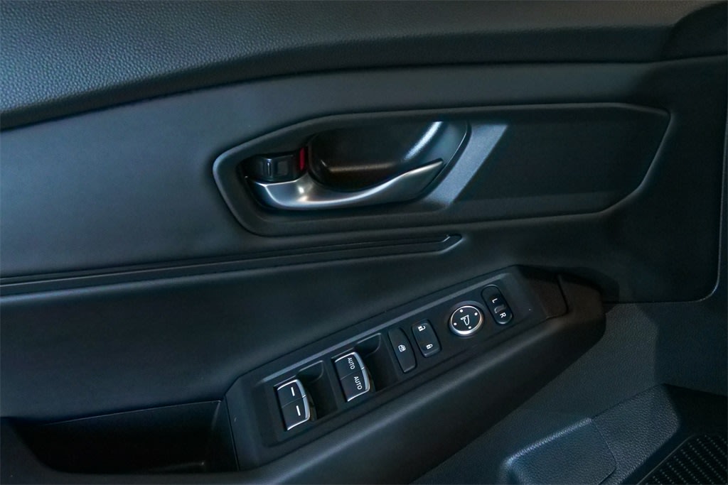 Thumbnail: 2025 Honda Accord - 21