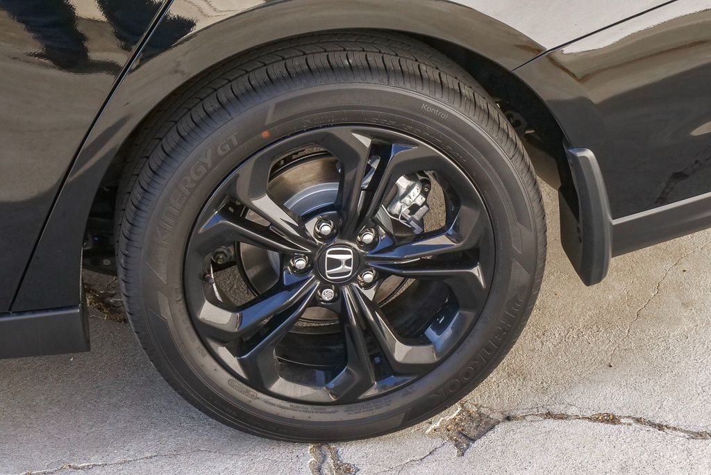 Thumbnail: 2025 Honda Accord - 18