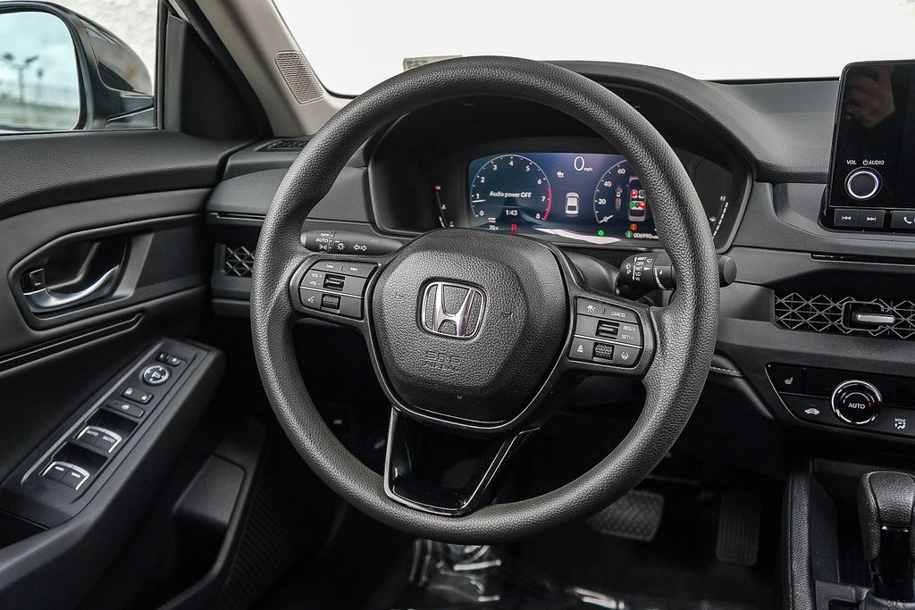 Thumbnail: 2025 Honda Accord - 9