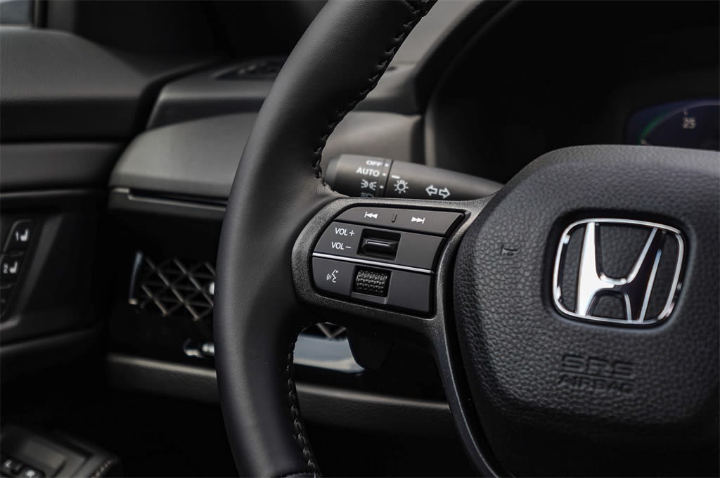 2025 Honda Accord Sport-L 23