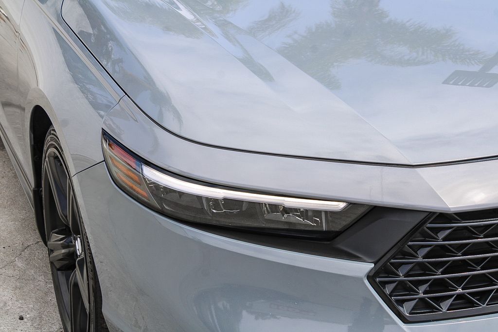 Thumbnail: 2025 Honda Accord - 17