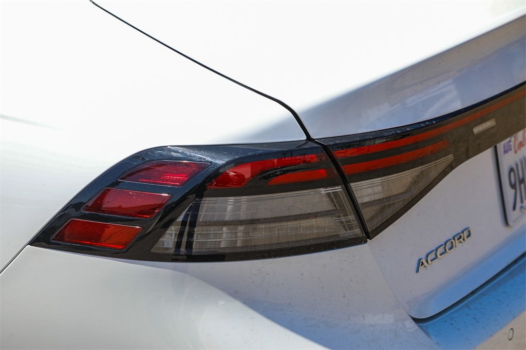 2023 Honda Accord Touring 12