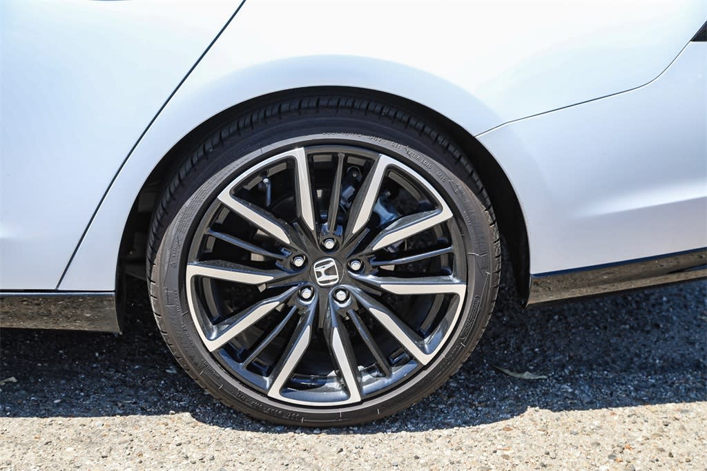 2023 Honda Accord Touring 11