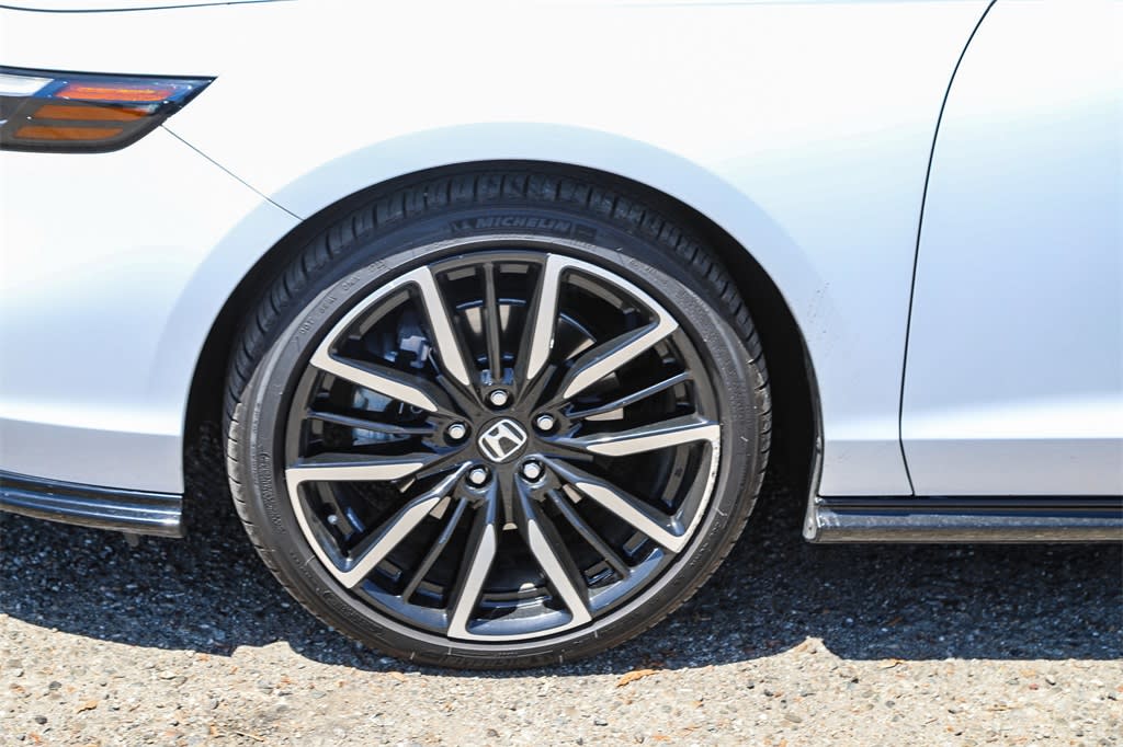 2023 Honda Accord Touring 6