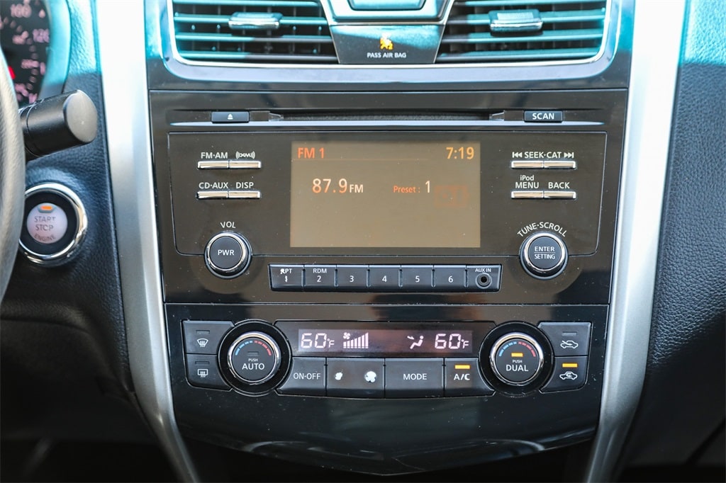 2013 Nissan Altima SV 13