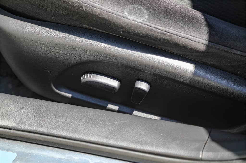 2013 Nissan Altima SV 22