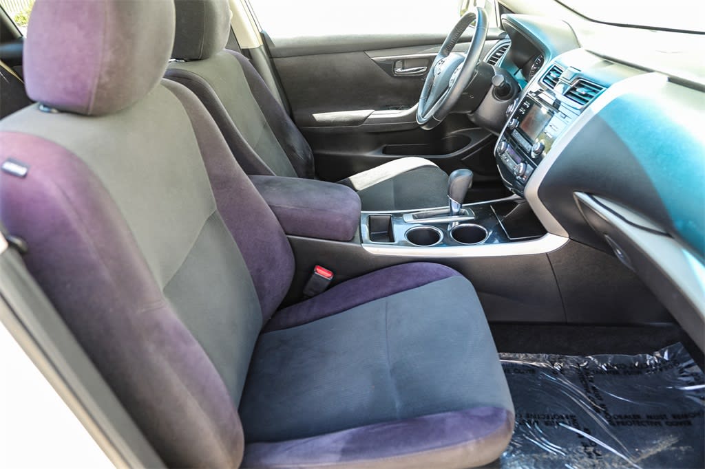 2013 Nissan Altima SV 9