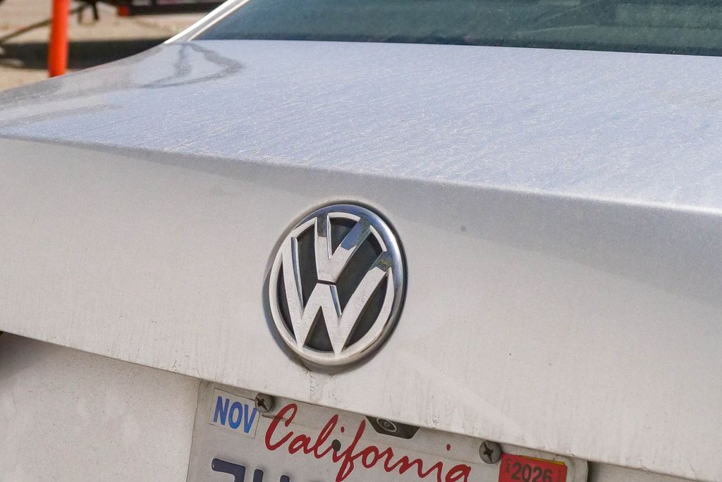 Thumbnail: 2014 Volkswagen Passat - 5