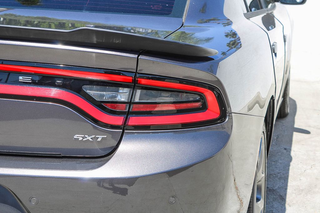 Thumbnail: 2018 Dodge Charger - 9