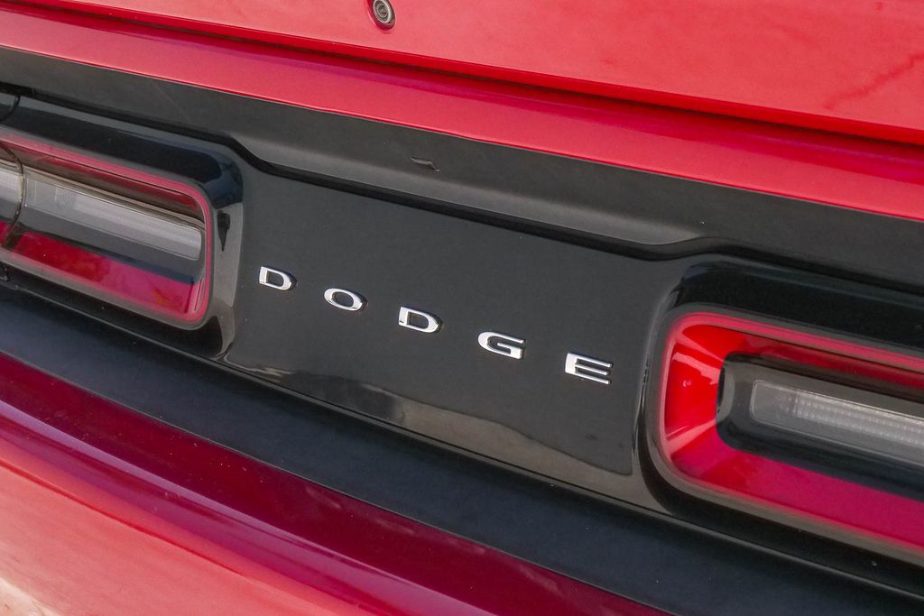 Thumbnail: 2017 Dodge Challenger - 12