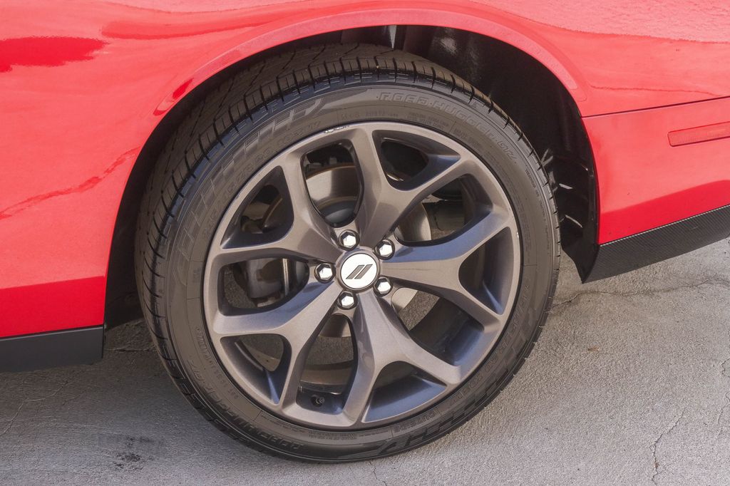 Thumbnail: 2017 Dodge Challenger - 19
