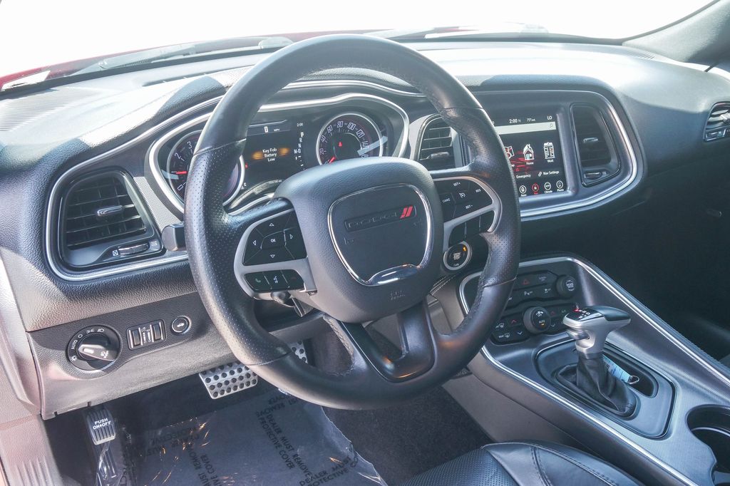 Thumbnail: 2017 Dodge Challenger - 8