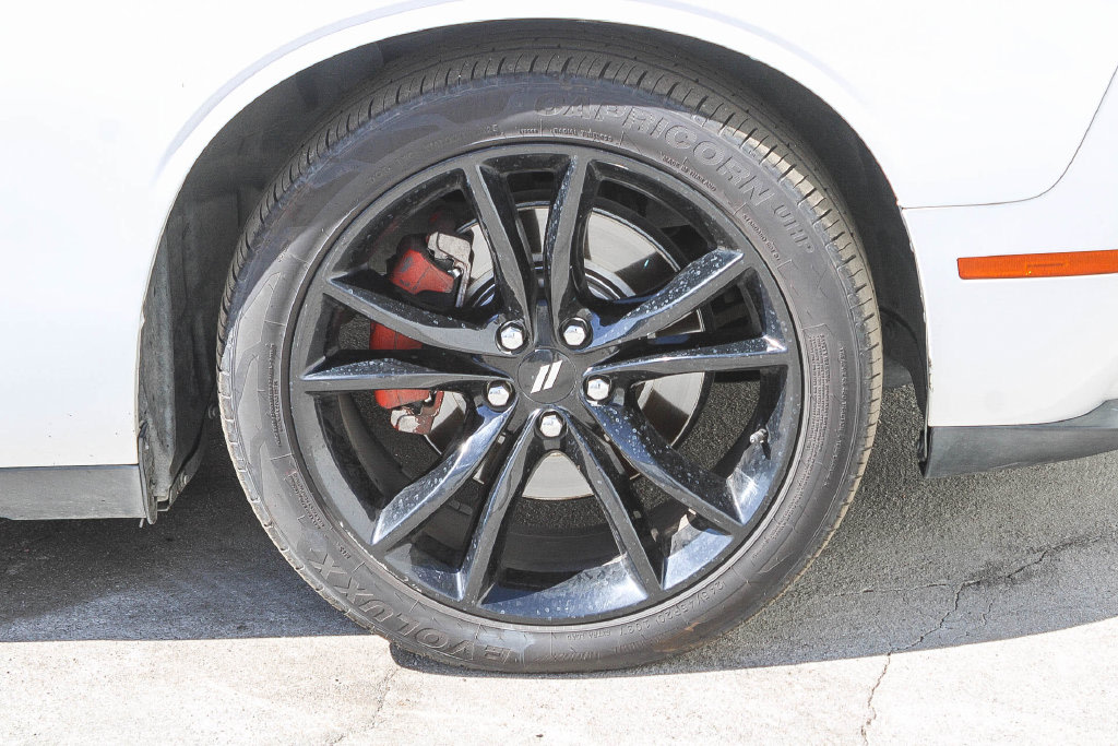 Thumbnail: 2016 Dodge Challenger - 11