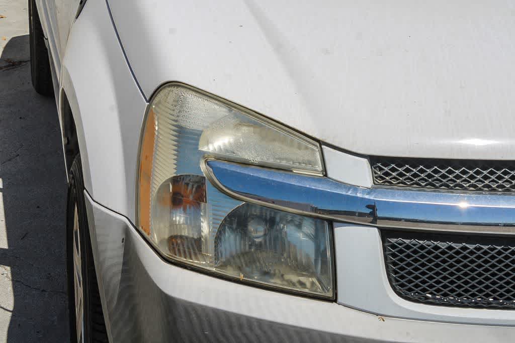 Thumbnail: 2005 Chevrolet Equinox - 10