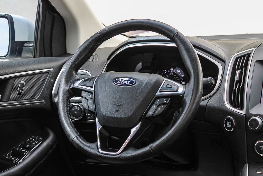 Thumbnail: 2019 Ford Edge - 8