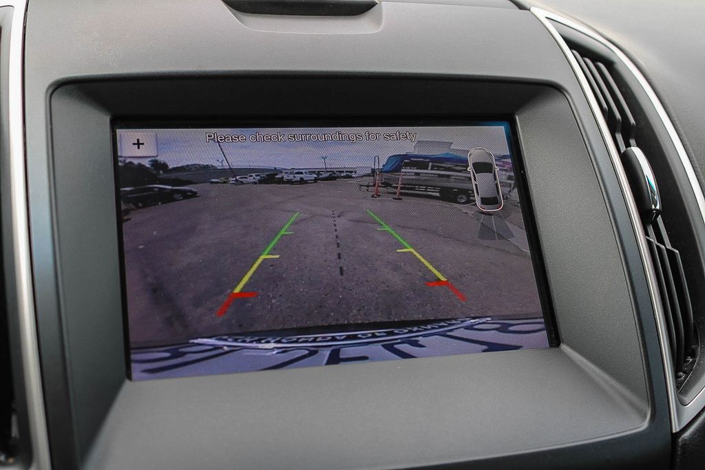 Thumbnail: 2019 Ford Edge - 24