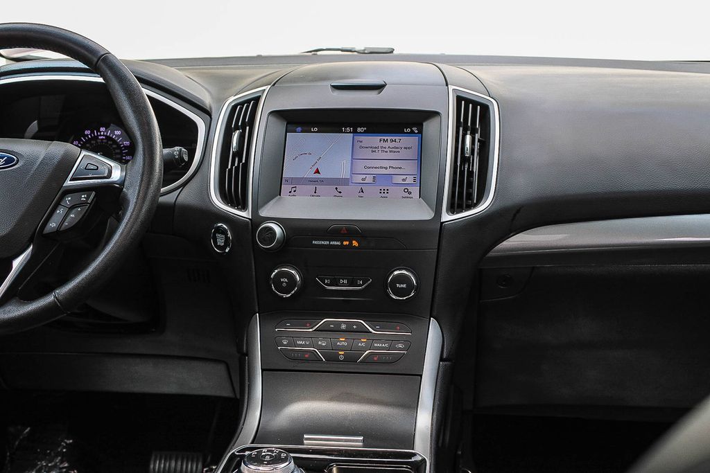 Thumbnail: 2019 Ford Edge - 12