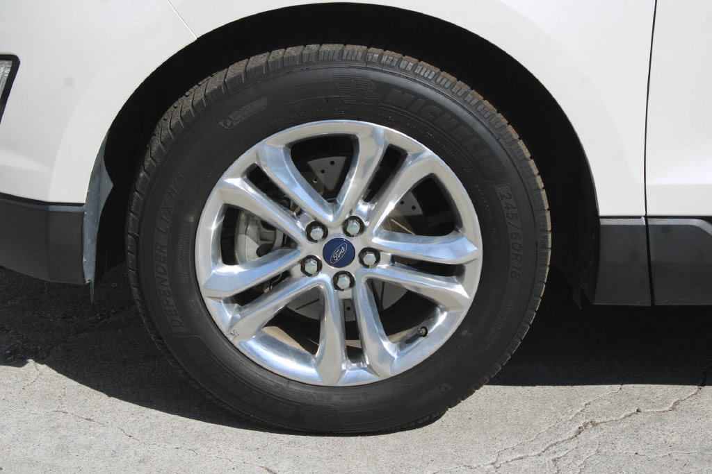 Thumbnail: 2015 Ford Edge - 10