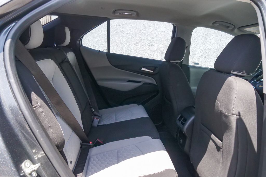 Thumbnail: 2018 Chevrolet Equinox - 11