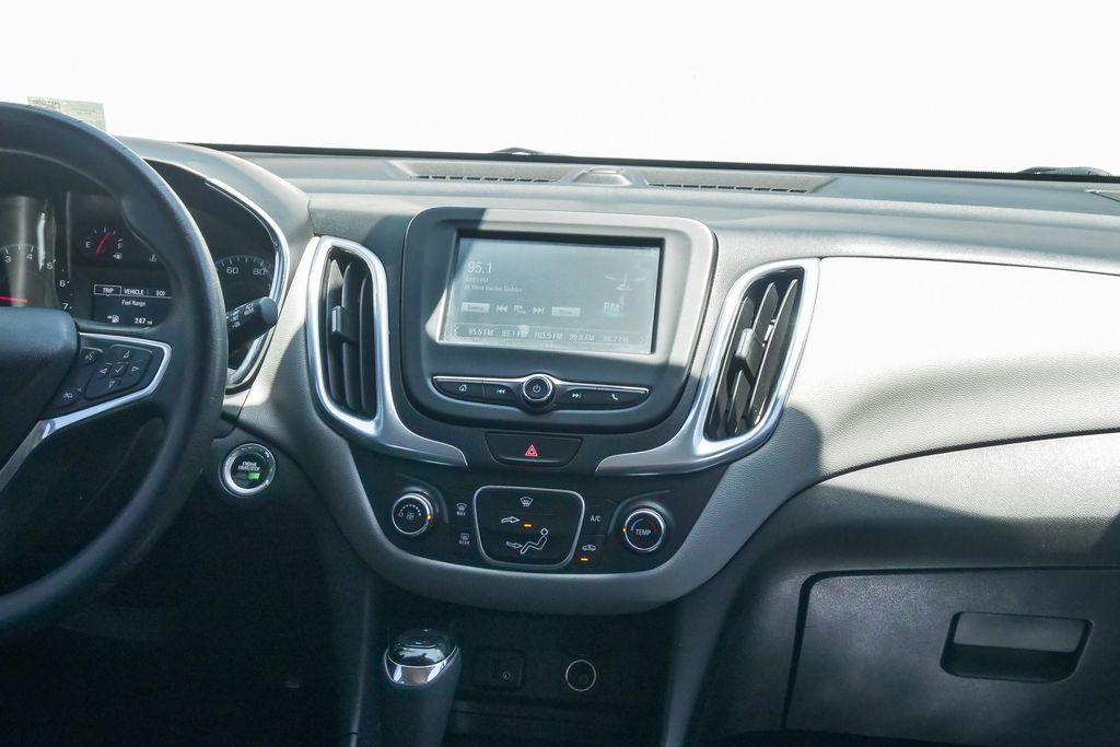 Thumbnail: 2018 Chevrolet Equinox - 12