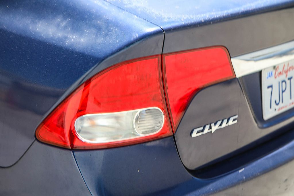 Thumbnail: 2011 Honda Civic - 10