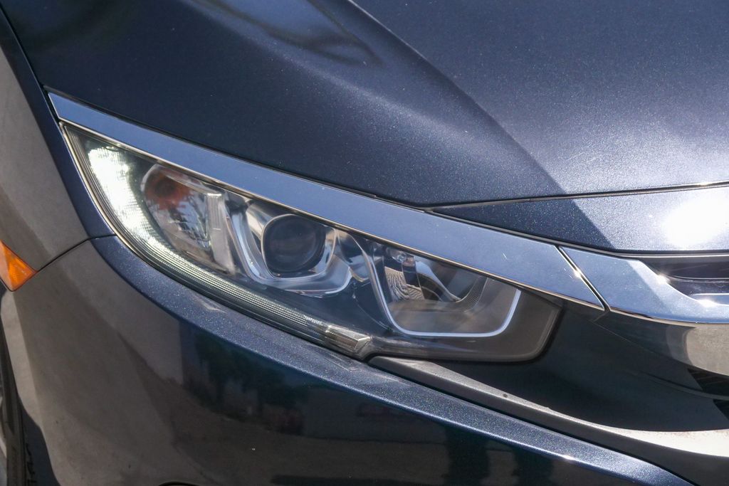 Thumbnail: 2017 Honda Civic - 9